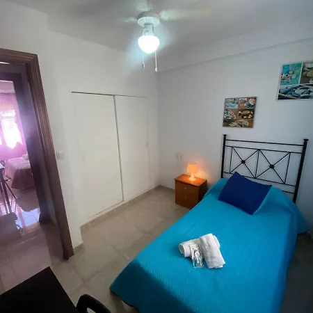 Apto. Cailla, Playa De La Cachucha. Wifi, A/c Apartment