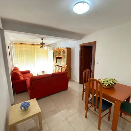 Apto. Cailla, Playa De La Cachucha. Wifi, A/c Apartment *